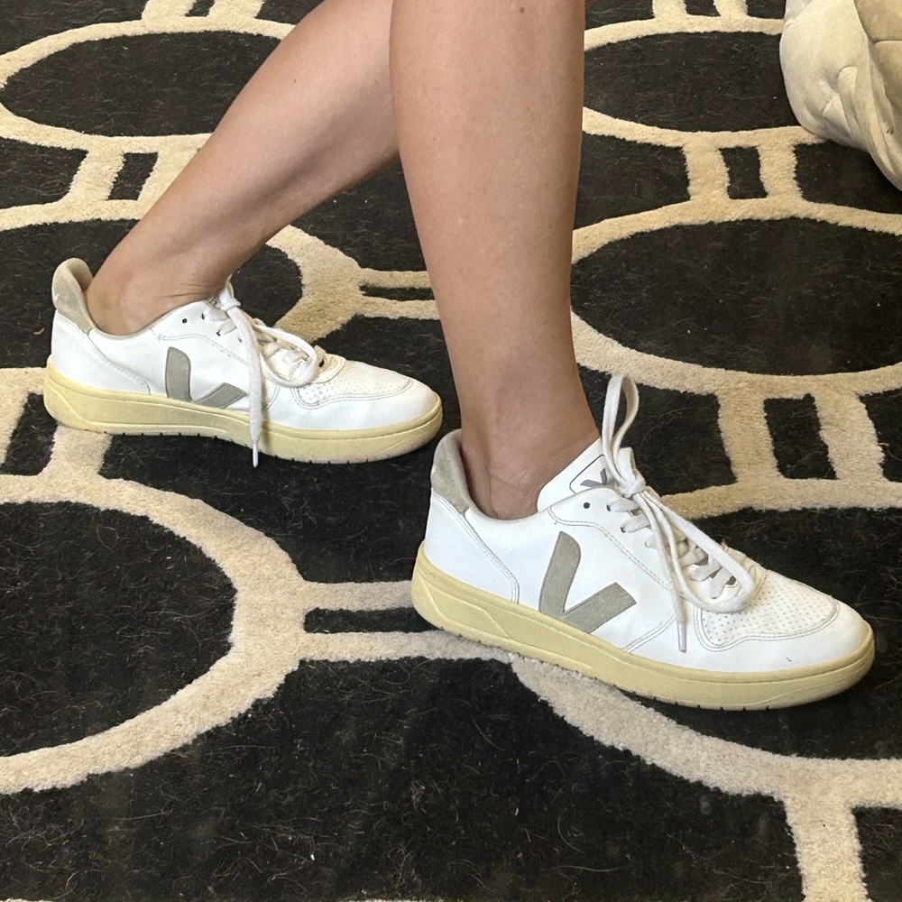 Veja Women's V-10 Sneakers